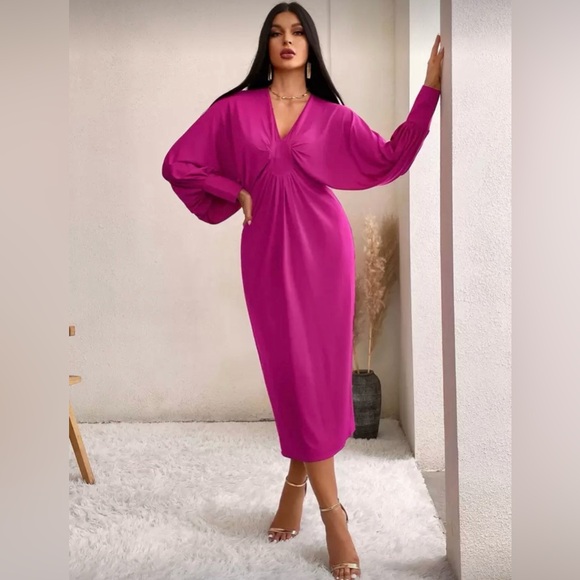 SHEIN Dresses & Skirts - Batwing Sleeve Split Back Fuschia Fitted Dress – Size L – NWOT